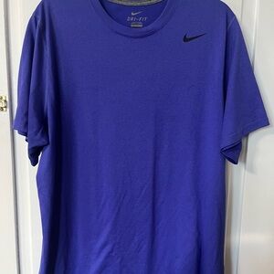 Nike Men's Blue Dri-FIT Tee size xl